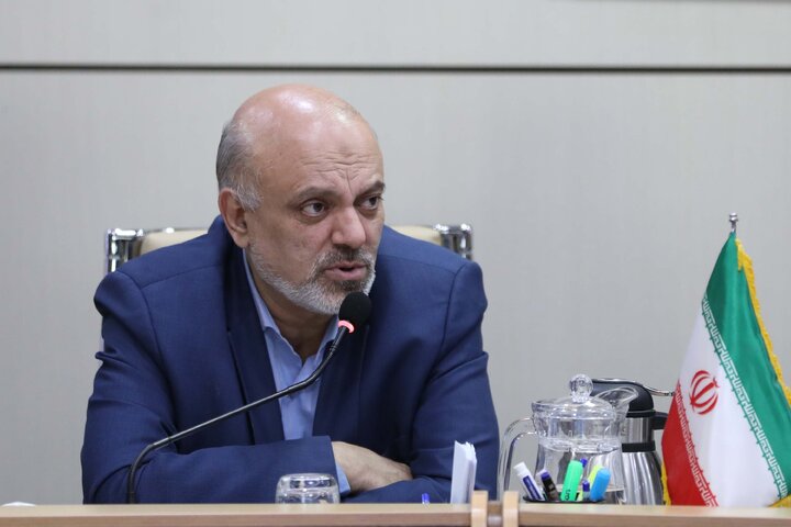 نشست مشترک کمیسیون آموزش و تحقیقات مجلس با وزیر بهداشت، درمان و آموزش پزشکی
