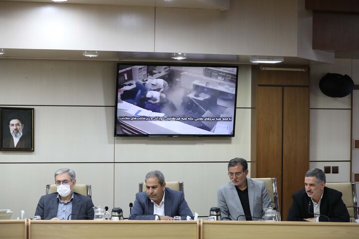 نشست مشترک کمیسیون آموزش و تحقیقات مجلس با وزیر بهداشت، درمان و آموزش پزشکی