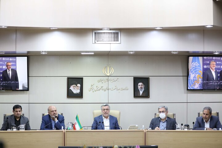 اعلام حمایت کمیسیون آموزش از طرح‌های وزارت بهداشت برای کاهش قیمت دارو