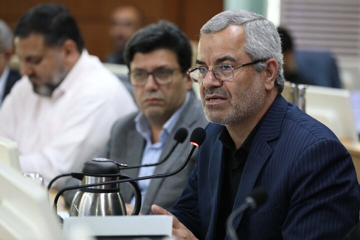 نشست مشترک کمیسیون آموزش و تحقیقات مجلس با وزیر بهداشت، درمان و آموزش پزشکی