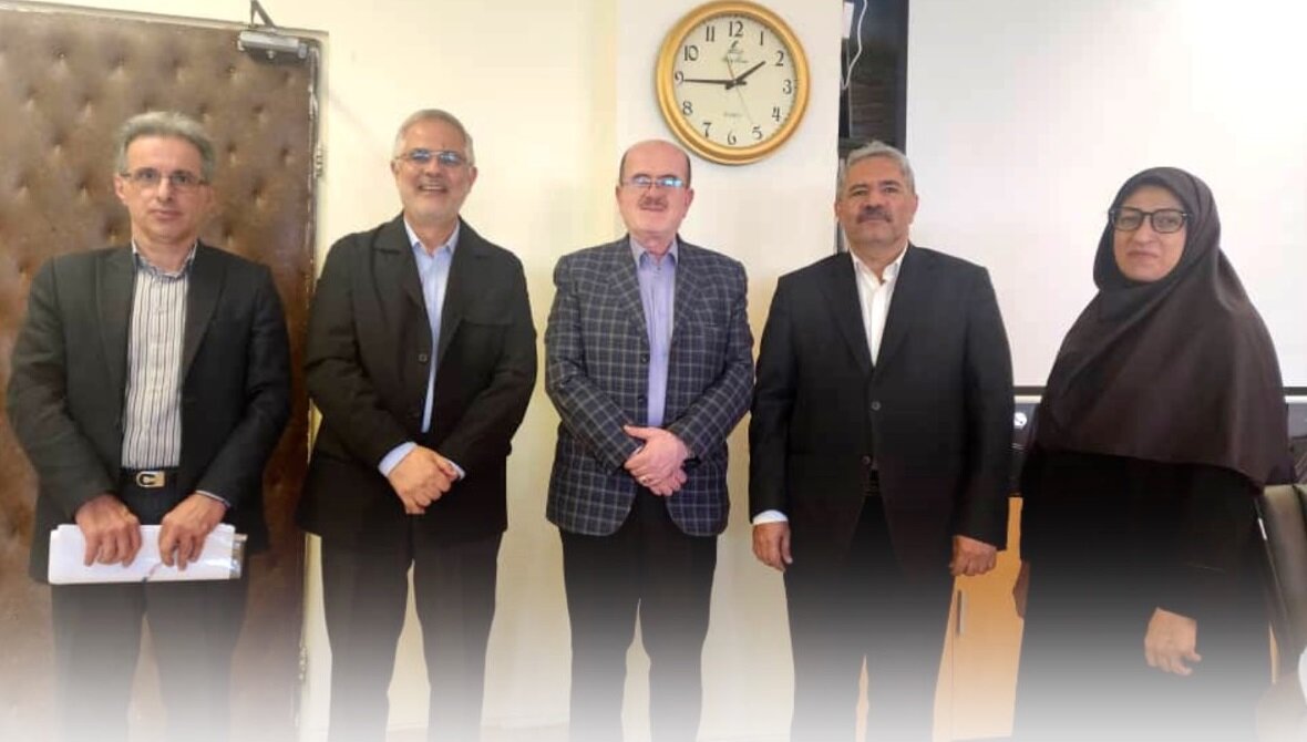 مهرداد لاهوتی