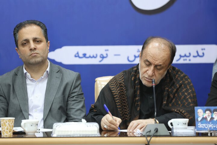 حاجی بابایی در شورای اداری شهرستان نهاوند