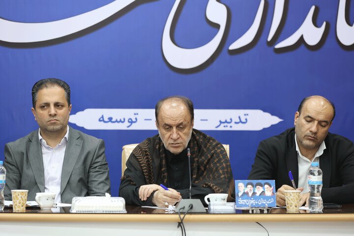 حاجی بابایی در شورای اداری شهرستان نهاوند