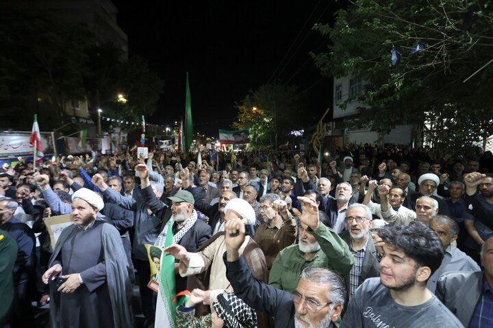 حاجی بابایی در جمع مردم انقلابی نهاوند