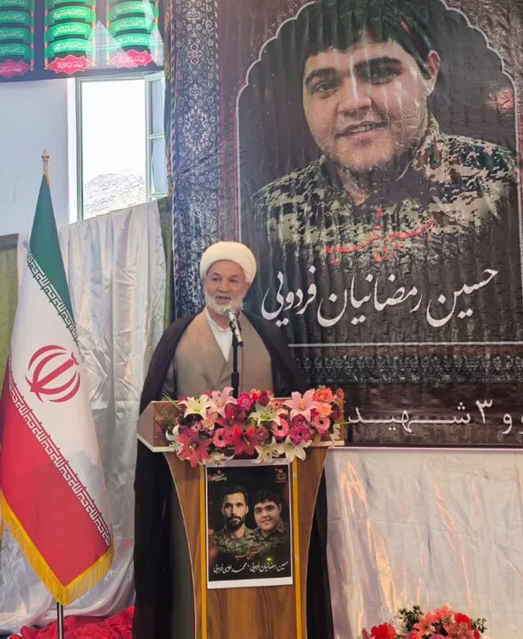 جنگ ما با آمریکا و اسراییل از خرداد ۴۲ شروع شده است