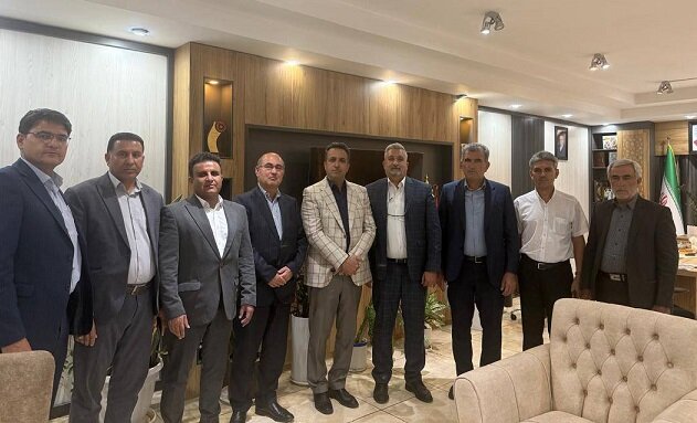 دیدار دهقان ناصرآبادی با مدیرکل راه و شهرسازی فارس؛تأمین مسکن برای جوانان یک اولویت اساسی است