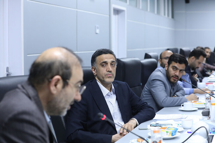 نشست کمیسیون اصل نود مجلس با مسئولان اقتصادی