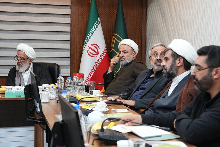 نشست مشترک کمیسیون فرهنگی مجلس با رئیس مجمع تقریب مذاهب اسلامی