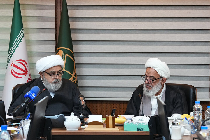 نشست مشترک کمیسیون فرهنگی مجلس با رئیس مجمع تقریب مذاهب اسلامی