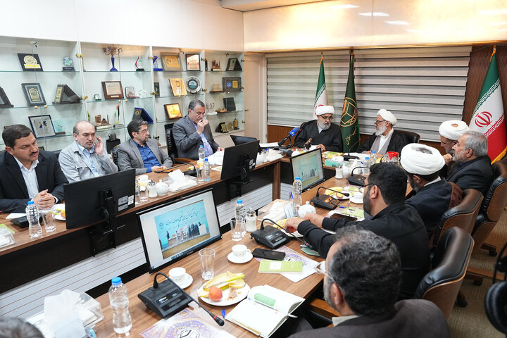 نشست مشترک کمیسیون فرهنگی مجلس با رئیس مجمع تقریب مذاهب اسلامی