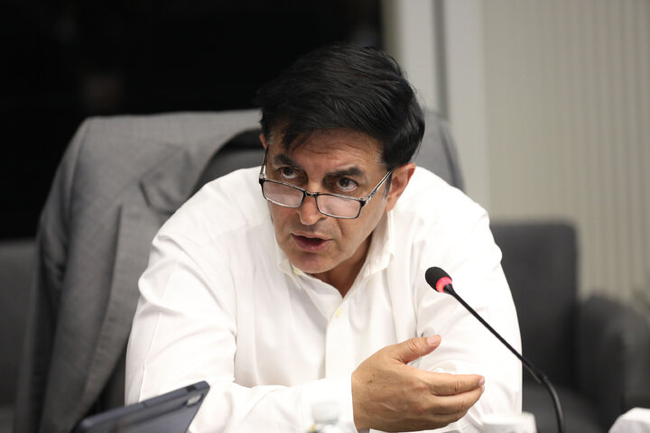 نشست کمیسیون عمران مجلس با رئیس بنیاد رئیس مسکن انقلاب اسلامی