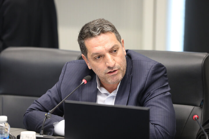 نشست کمیسیون عمران مجلس با رئیس بنیاد رئیس مسکن انقلاب اسلامی