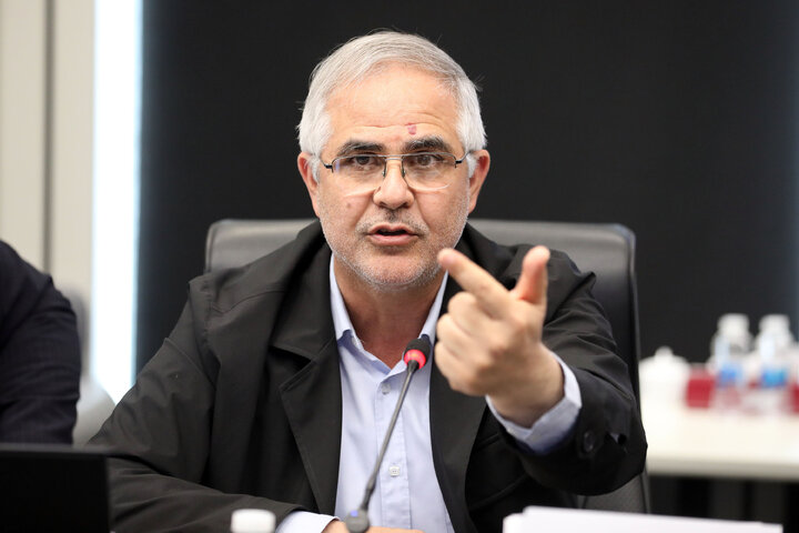 نشست کمیسیون عمران مجلس با رئیس بنیاد رئیس مسکن انقلاب اسلامی