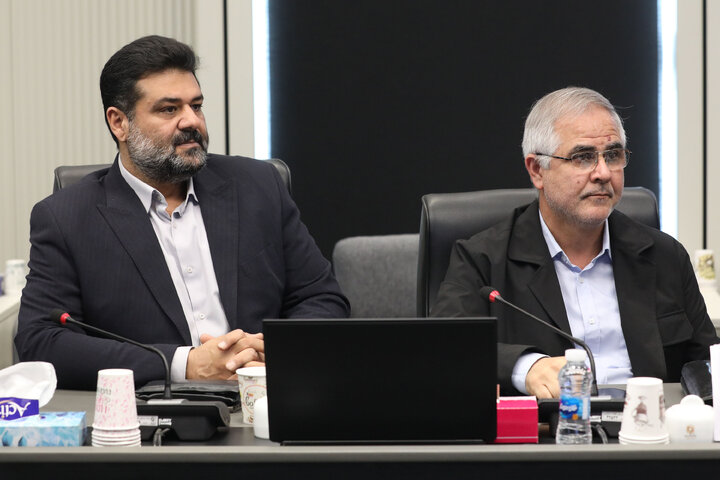 نشست کمیسیون عمران مجلس با رئیس بنیاد رئیس مسکن انقلاب اسلامی