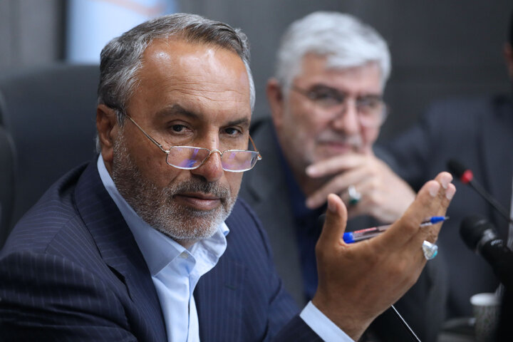 نشست کمیسیون عمران مجلس با رئیس بنیاد رئیس مسکن انقلاب اسلامی