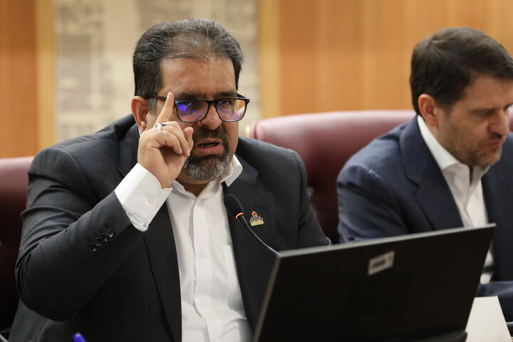 نشست کمیسیون برنامه و بودجه مجلس با مدیرعامل شرکت ملی پالایش و پخش فرآورده های نفتی