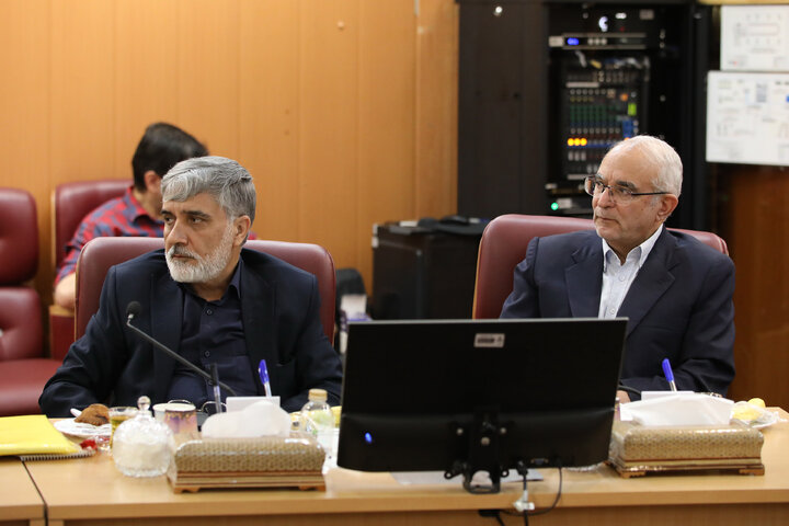 نشست کمیسیون برنامه و بودجه مجلس با مدیرعامل شرکت ملی پالایش و پخش فرآورده های نفتی