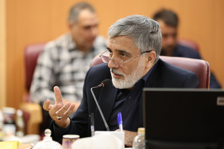 نشست کمیسیون برنامه و بودجه مجلس با مدیرعامل شرکت ملی پالایش و پخش فرآورده های نفتی