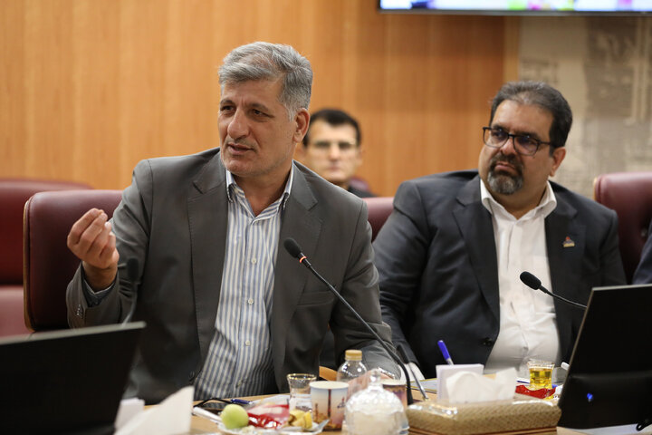 نشست کمیسیون برنامه و بودجه مجلس با مدیرعامل شرکت ملی پالایش و پخش فرآورده های نفتی