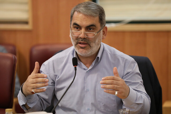 نشست کمیسیون برنامه و بودجه مجلس با مدیرعامل شرکت ملی پالایش و پخش فرآورده های نفتی