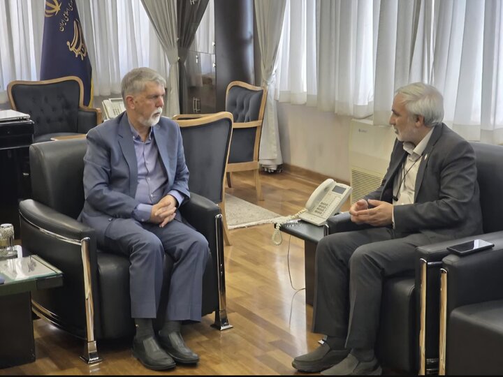 پیگیری مطالبه ارتقای سهم آذربایجان از اعتبارات فرهنگی توسط جعفری‌آذر