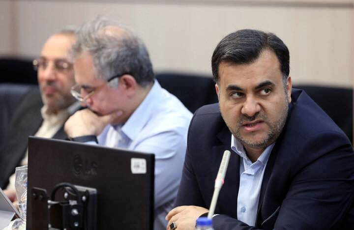 نشست کمیسیون بهداشت و درمان با مدیران سازمان غذا و دارو