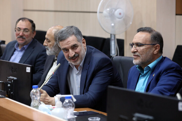 نشست کمیسیون بهداشت و درمان با مدیران سازمان غذا و دارو