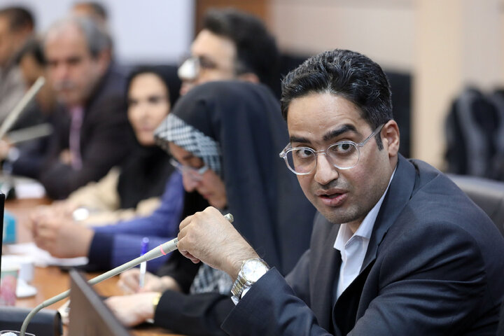 نشست کمیسیون بهداشت و درمان با مدیران سازمان غذا و دارو