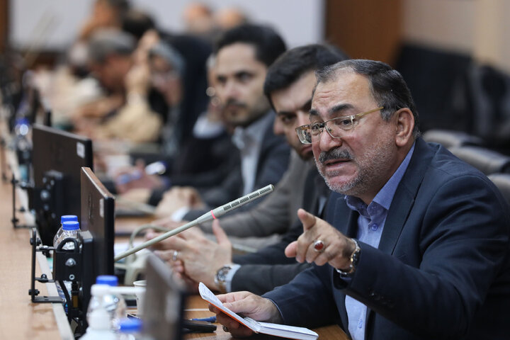 نشست کمیسیون بهداشت و درمان با مدیران سازمان غذا و دارو