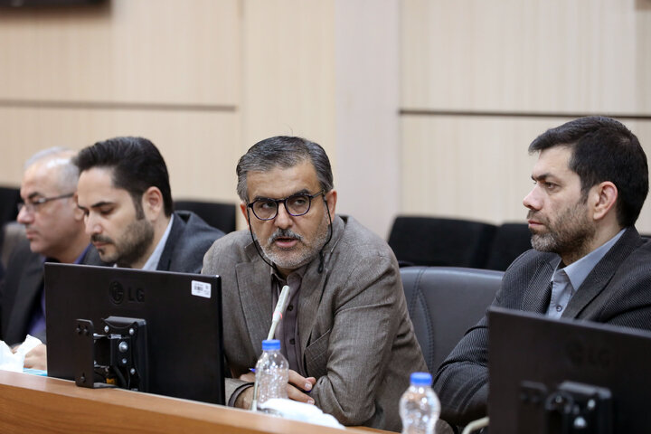 نشست کمیسیون بهداشت و درمان با مدیران سازمان غذا و دارو