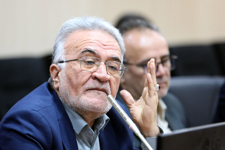 نشست کمیسیون بهداشت و درمان با مدیران سازمان غذا و دارو