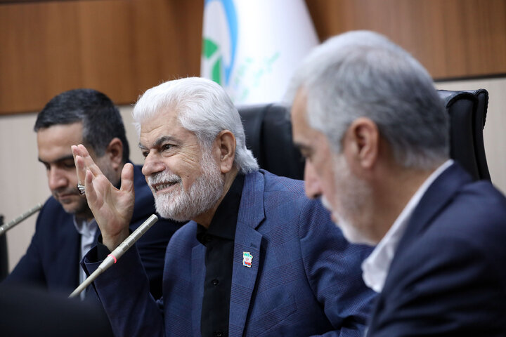 نشست کمیسیون بهداشت و درمان با مدیران سازمان غذا و دارو