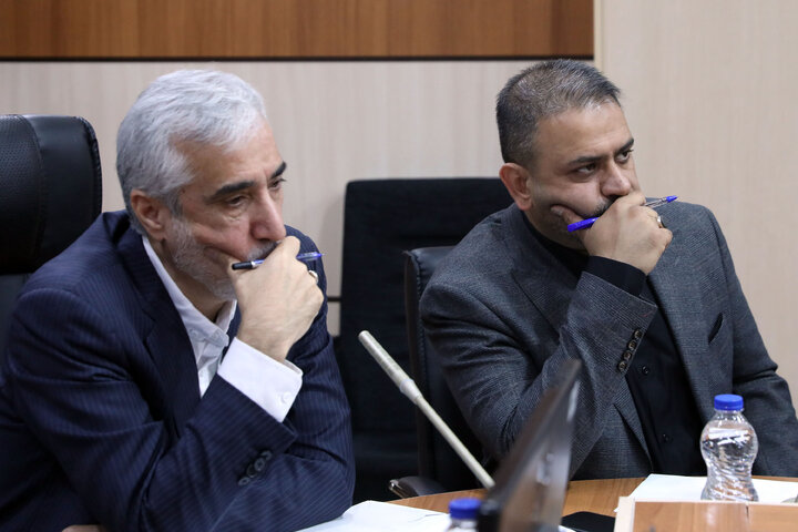 نشست کمیسیون بهداشت و درمان با مدیران سازمان غذا و دارو