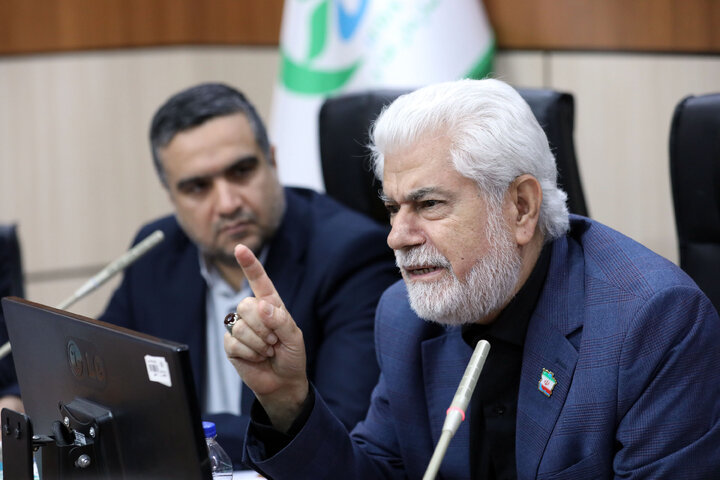 نشست کمیسیون بهداشت و درمان با مدیران سازمان غذا و دارو