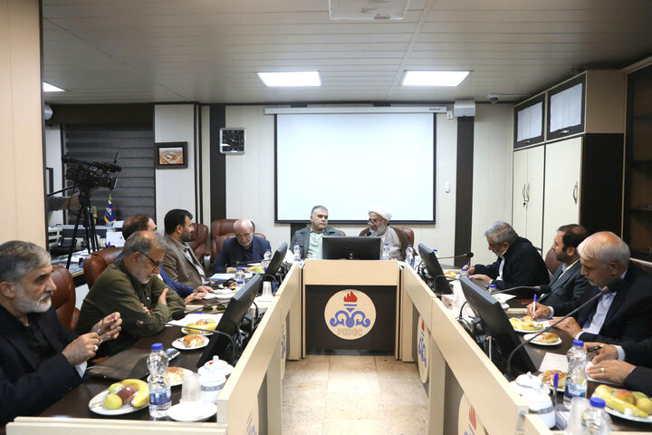 نشست کمیسون اصل نود مجلس با وزیر نفت
