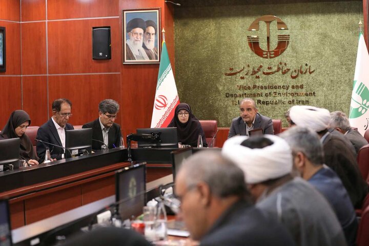نشست کمیسیون کشاورزی با رئیس سازمان محیط‌زیست