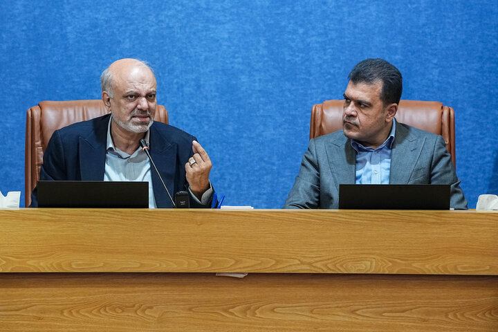 نشست کمیسیون آموزش مجلس با معاون علمی و فناوری رئیس جمهور