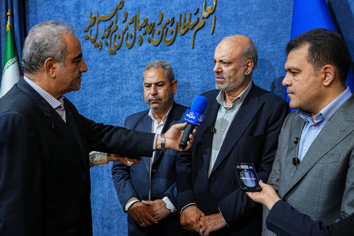 نشست کمیسیون آموزش مجلس با معاون علمی و فناوری رئیس جمهور