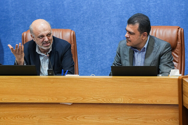 نشست کمیسیون آموزش مجلس با معاون علمی و فناوری رئیس جمهور