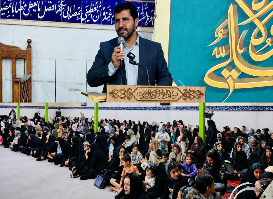مردم با وجود داشتن گلایه‌های به حق پای وطن ایستادند/ مسئولان باید این ایستادگی را برای مردم جبران کنند
