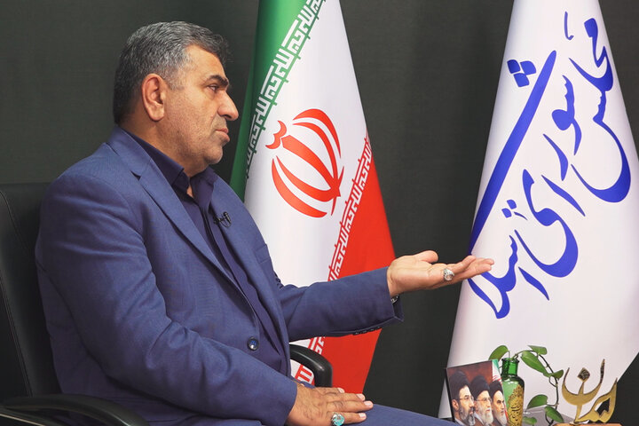 اجازه تضییع حق کارگران یا بیمه‌شدگان را در هیچ سطحی نمی‌دهیم