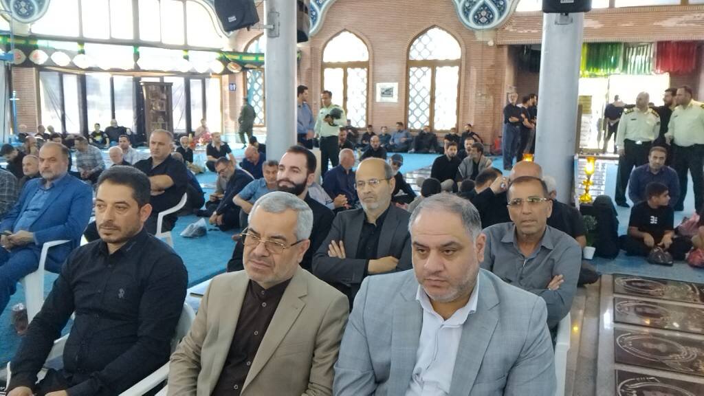 پیگیری مطالبات مردم از مسیر نظارت و قانونگذاری ادامه دارد/ امنیت امروز کشور مرهون ایثار شهدا و فداکاری نیروهای انتظامی است