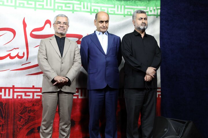 حضور حاجی بابایی در تجمع مردم رشت