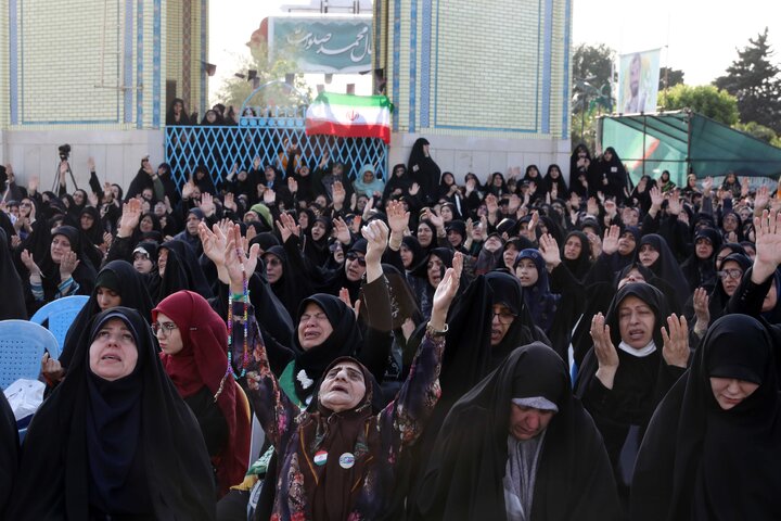 حضور حاجی بابایی در تجمع مردم رشت