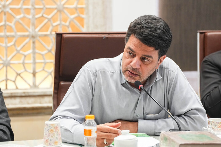 نشست کمیسیون کشاورزی مجلس با معاونان وزارتخانه‌ها در خصوص آرد و نان