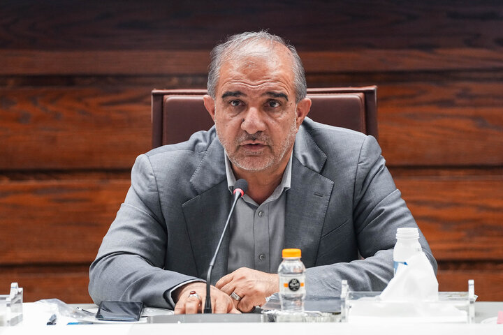 نشست کمیسیون کشاورزی مجلس با معاونان وزارتخانه‌ها در خصوص آرد و نان