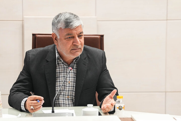دولت باید تکلیف مطالبات گندمکاران را روشن کند
