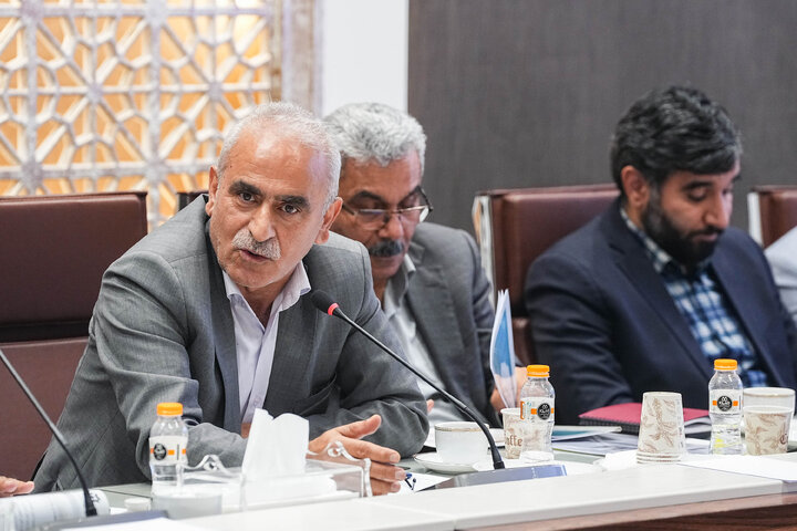 نشست کمیسیون کشاورزی مجلس با معاونان وزارتخانه‌ها در خصوص آرد و نان