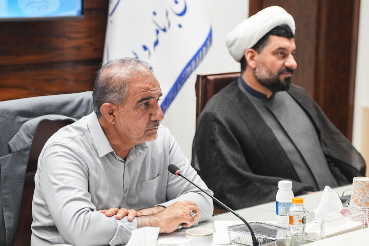 نشست کمیسیون کشاورزی مجلس با معاونان وزارتخانه‌ها در خصوص آرد و نان