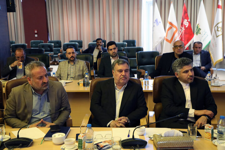 نشست کمیسیون برنامه و بودجه مجلس با رئیس بانک مرکزی